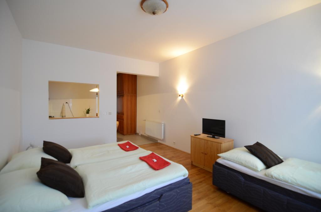 Apartments Karlin Praga Habitación foto